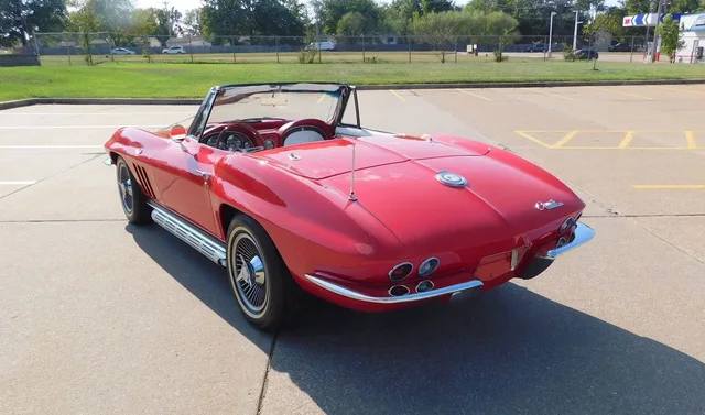 1965 Chevrolet Corvette Stingray Convertible thumbnail 3