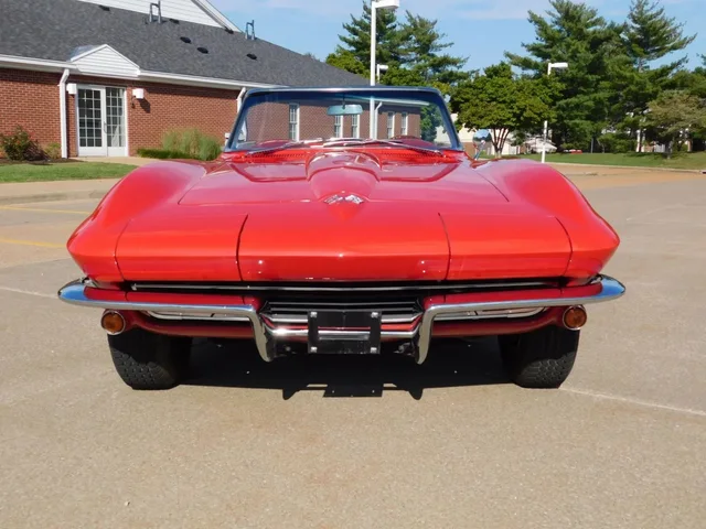 1965 Chevrolet Corvette Stingray Convertible thumbnail 5