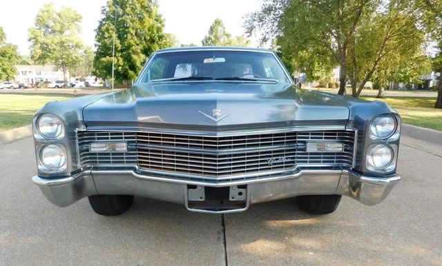 1966 Cadillac Coupe de Ville thumbnail 5