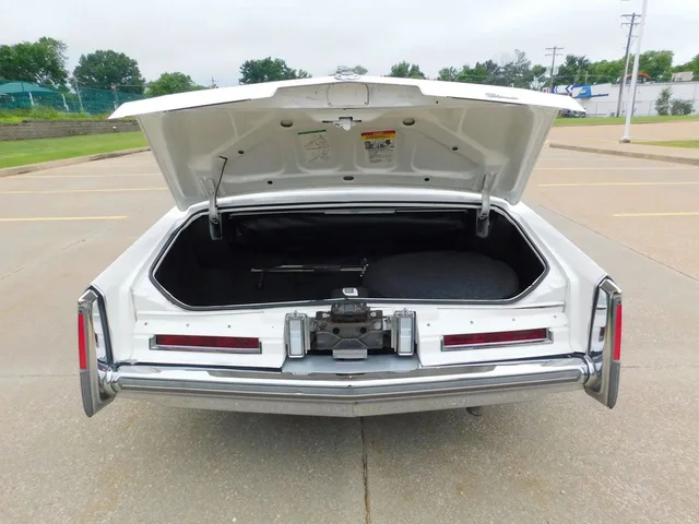1976 Cadillac Eldorado Convertible thumbnail 10